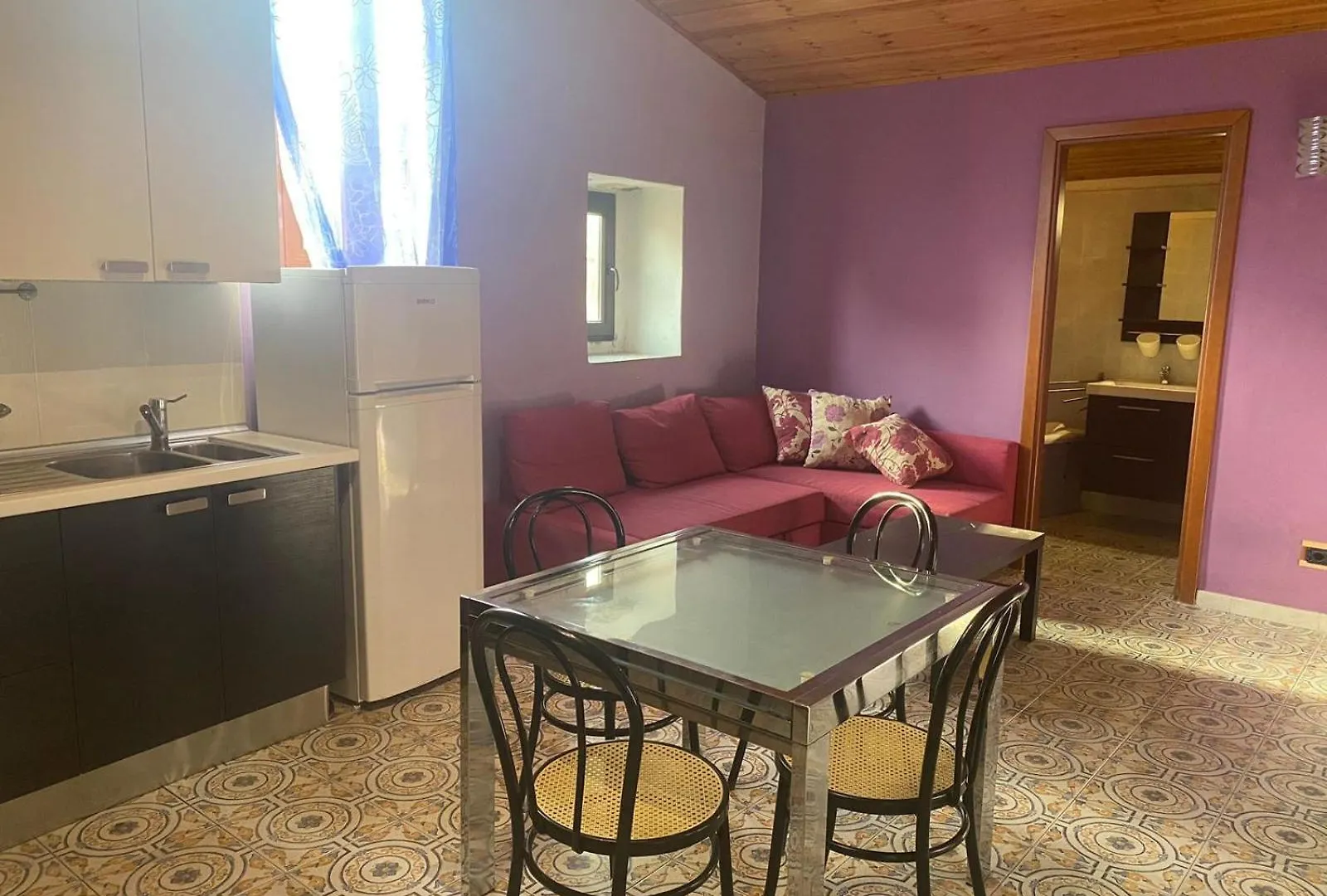 Phenicusa Μιλάτσο Bed and Breakfast