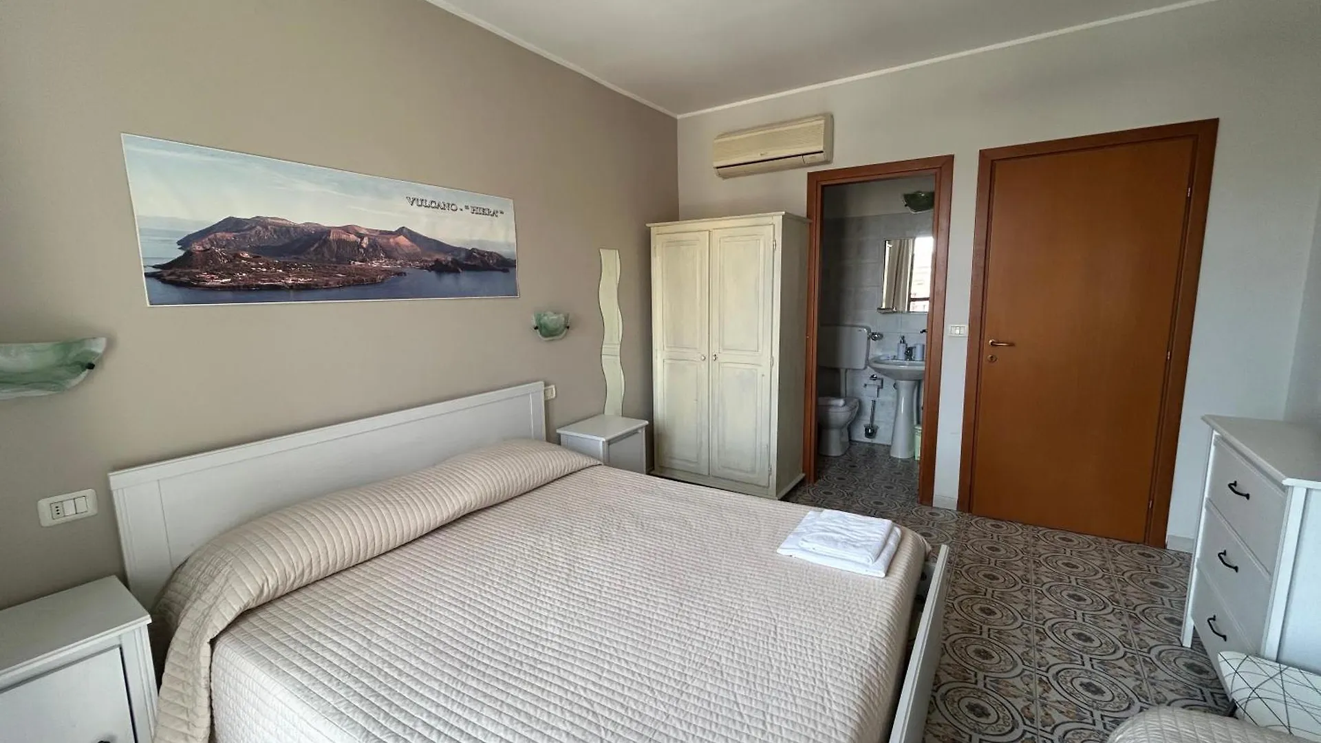 B&B Phenicusa Milazzo 3*,